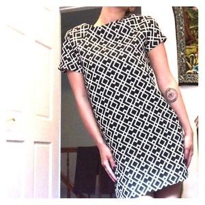 🖤🤍 ZARA Black & White Abstract Shift Dress 🤍🖤
